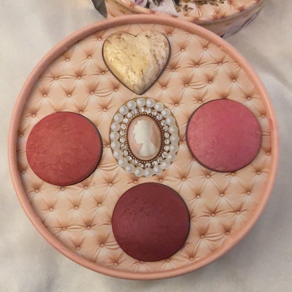 Pat McGrath Labs x Bridgerton Blushing Delights Blush & Highlighter Palette NIB - Picture 7 of 9